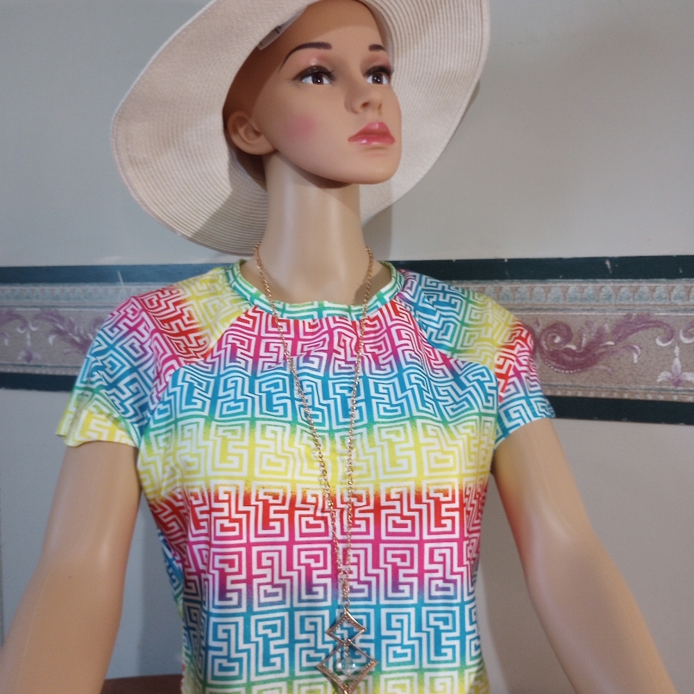 Love J geometric crop top. Yellow, blue, dark pink, purple and red. Size: XL